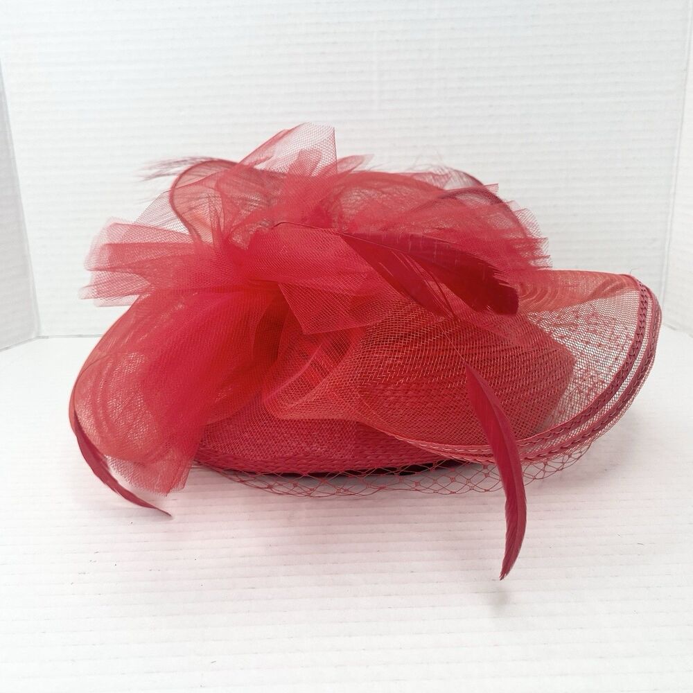 Vtg Red Feather & Netting Straw Hat With Mesh Fau… - image 7
